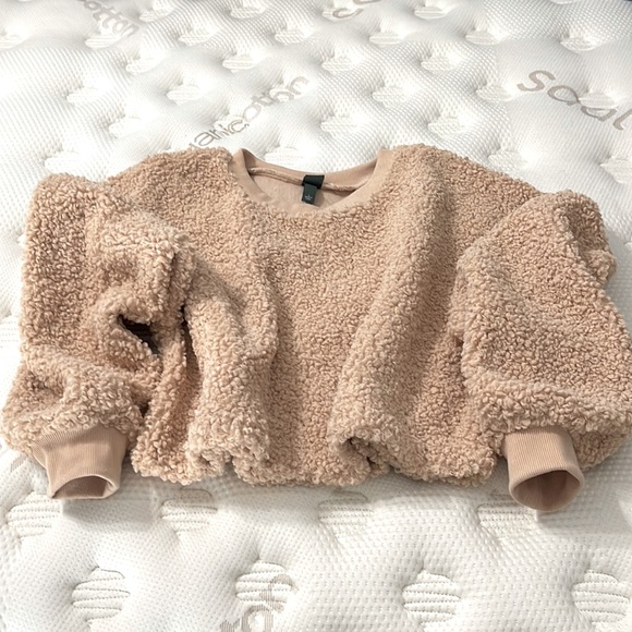 Wild Fable Semi crop Sherpa shaggy sweater size Large - Picture 2 of 7
